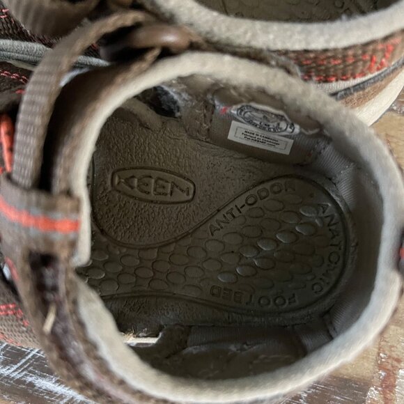 Keen Toddler Newport H2 Sandals Size 6 Brown Waterproof Closed Toe Outdoor Beach - Picture 5 of 10
